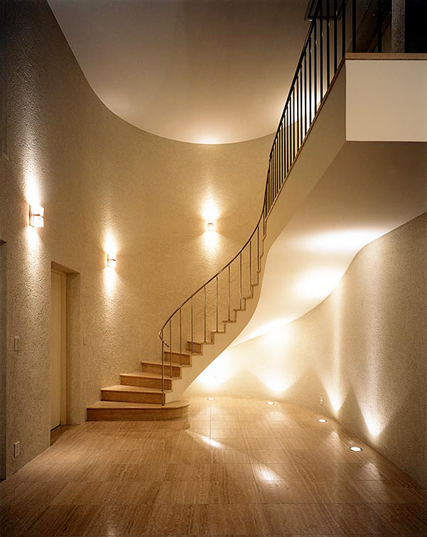 Curved stairs design│高級住宅 階段