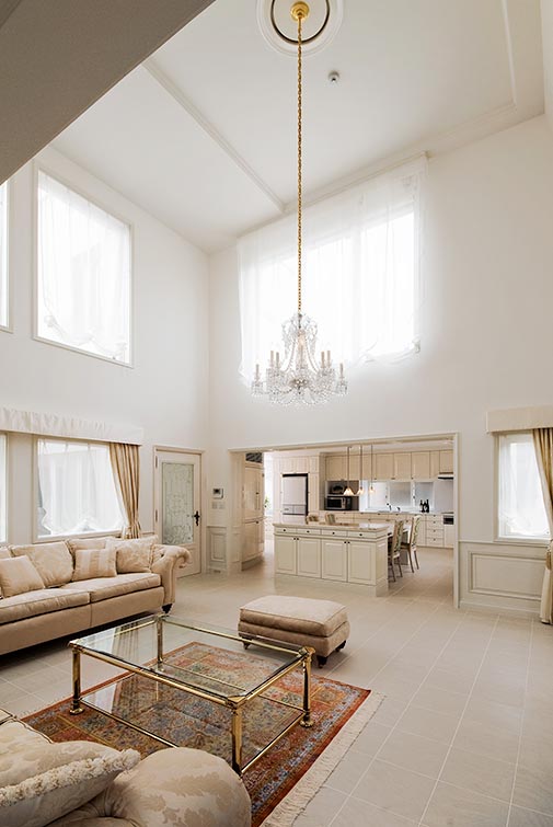 Classical living kitchen design High ceiling│高級住宅