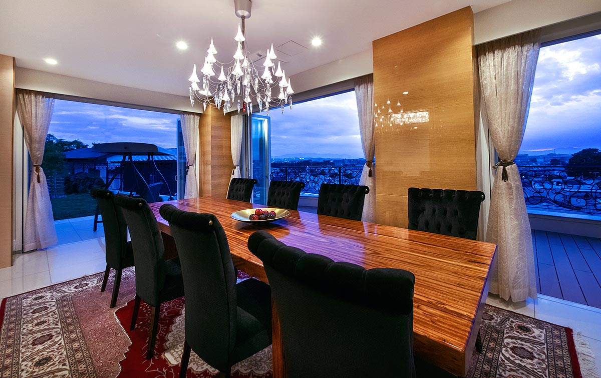 Dining design with a view│高級住宅