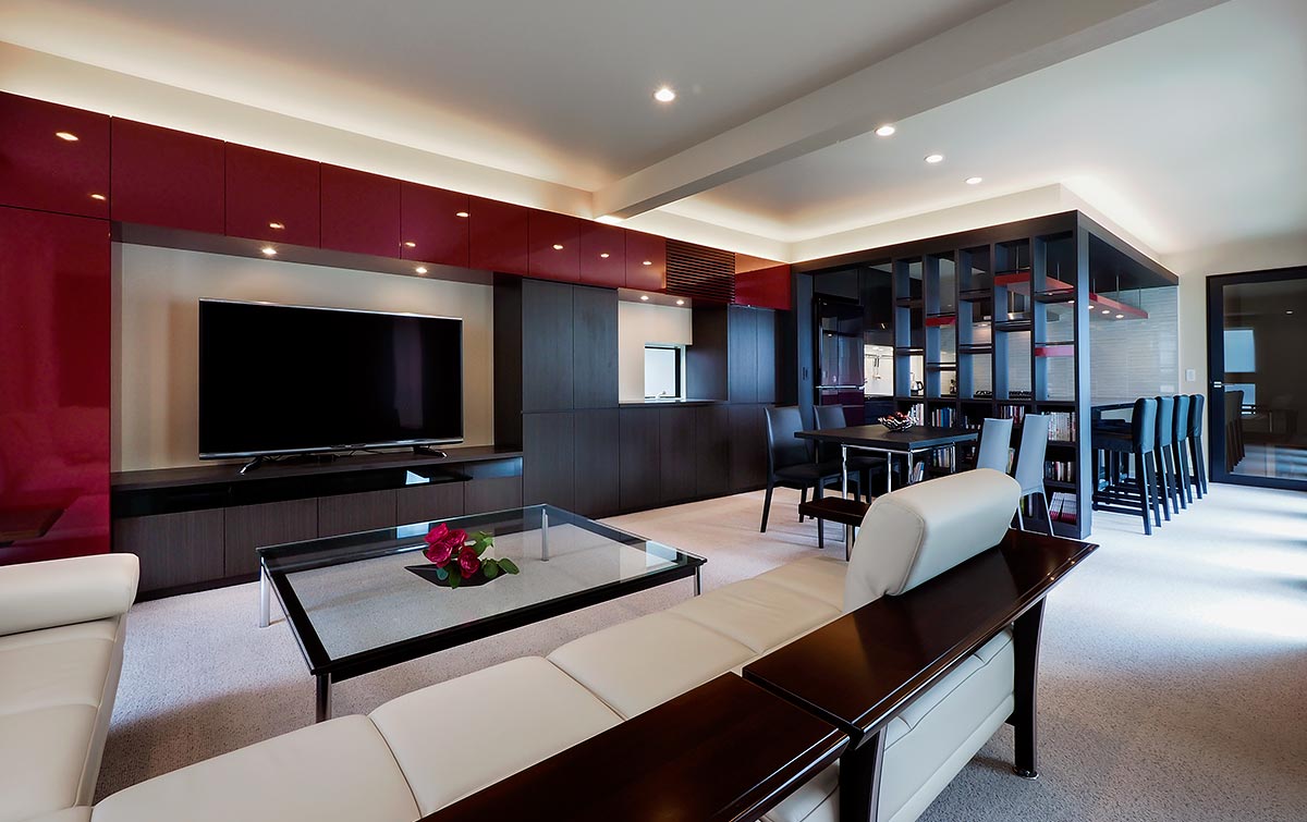 Black and red modern living room│高級住宅