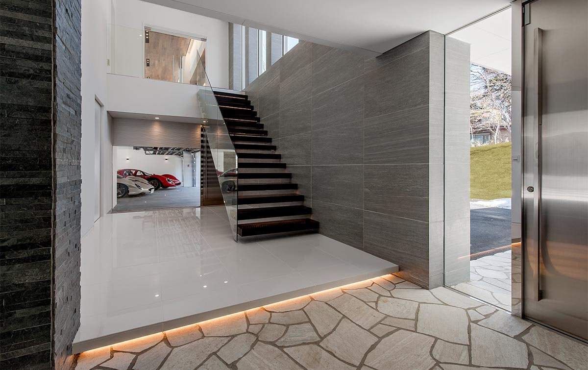 entrance design view car