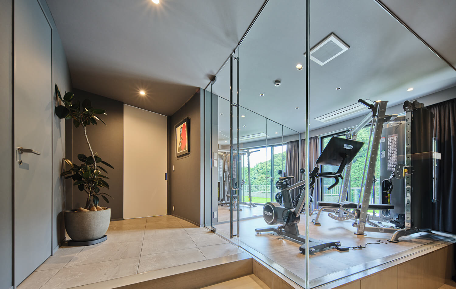 高級住宅のホームジムデザイン