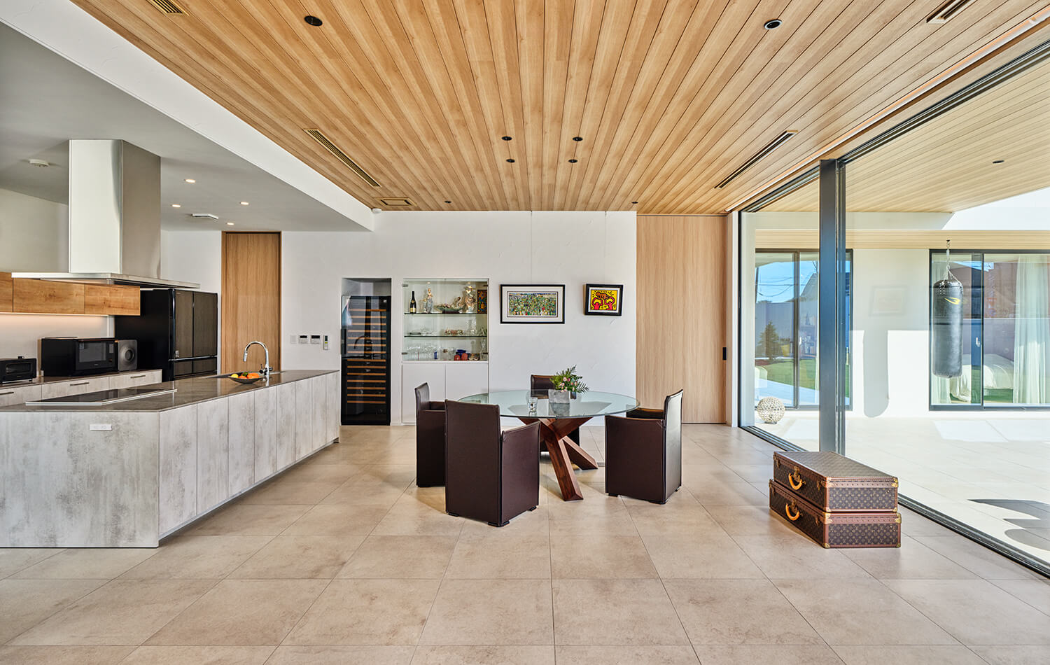 高級住宅のダイニングキッチン