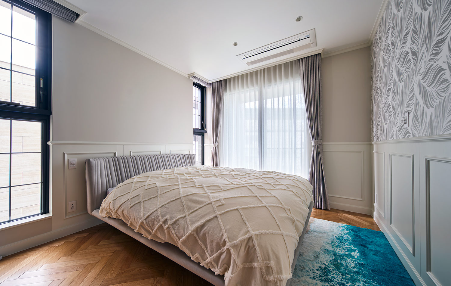 高級住宅の主寝室