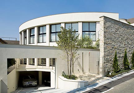 同心円から切り出した波紋に浸る｜ソフトモダン｜ギャラリー邸別｜高級注文住宅専門の建築設計事務所アーネストアーキテクツ