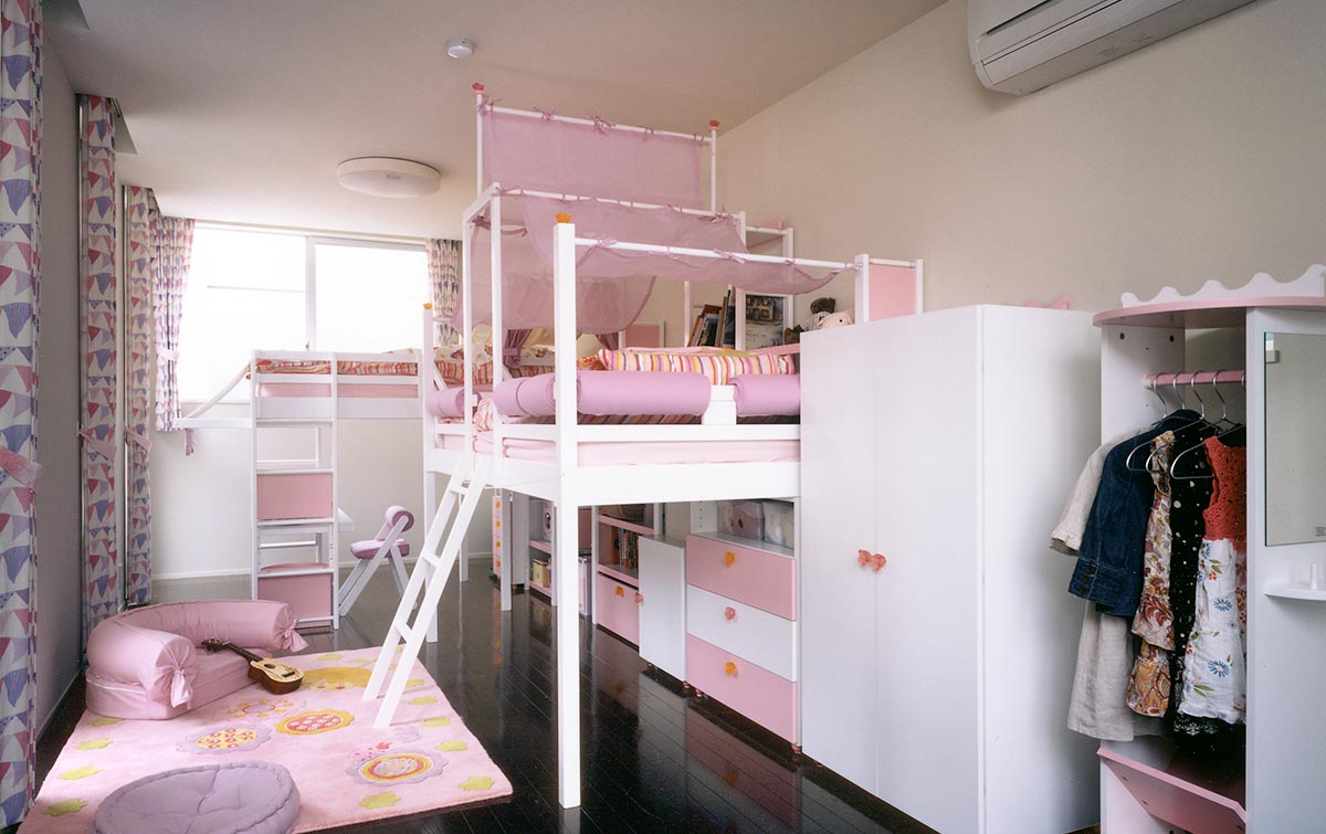 高級住宅の子供部屋