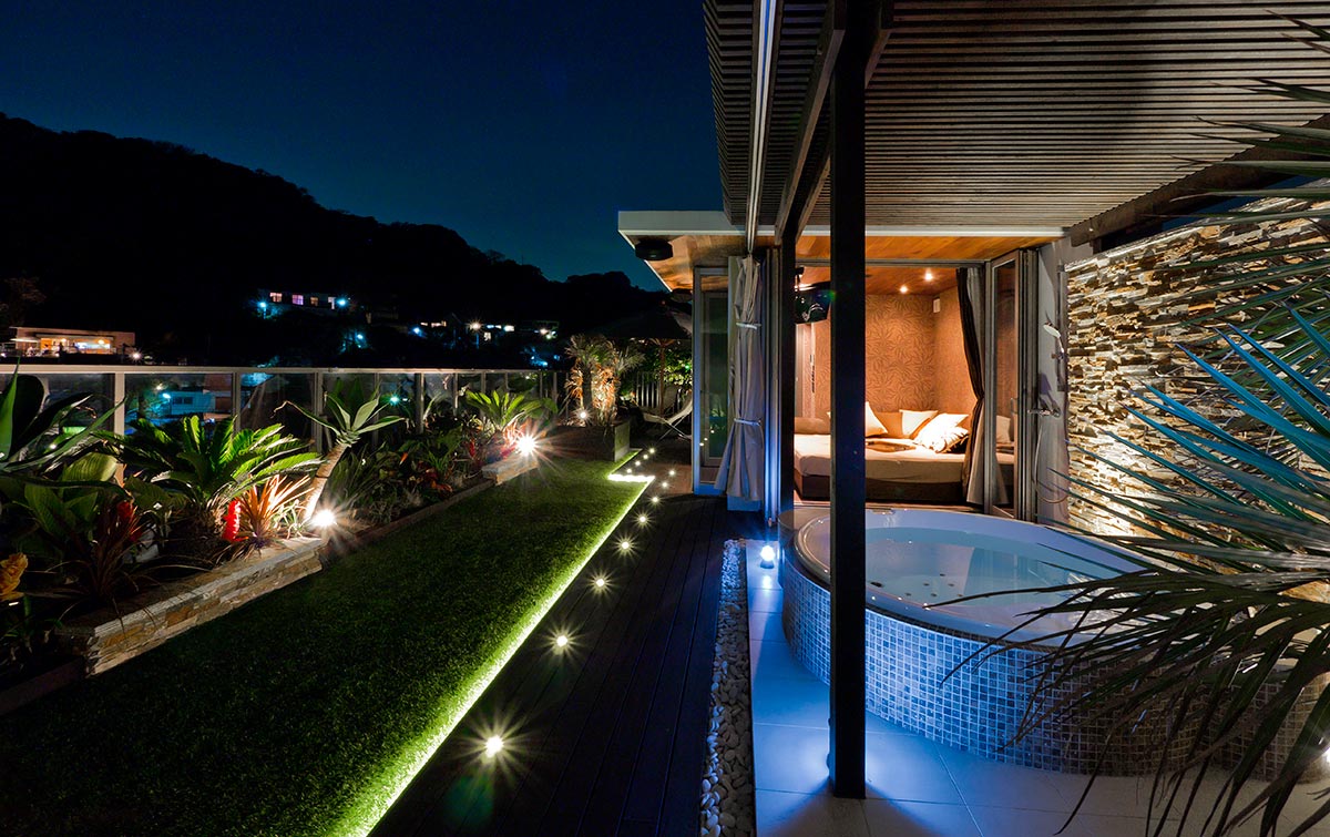 Resort style roof balcony design Night│別荘建築　ルーフバルコニー