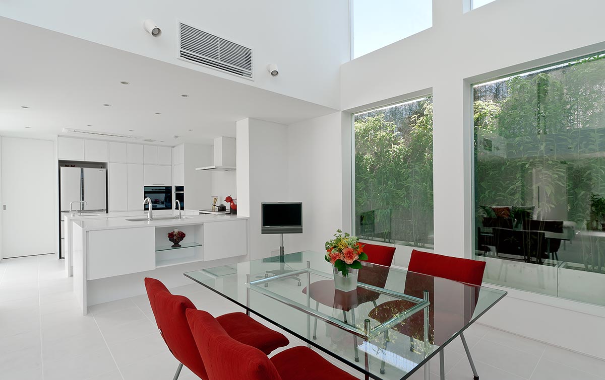 High ceiling simple modern dining design│高級住宅