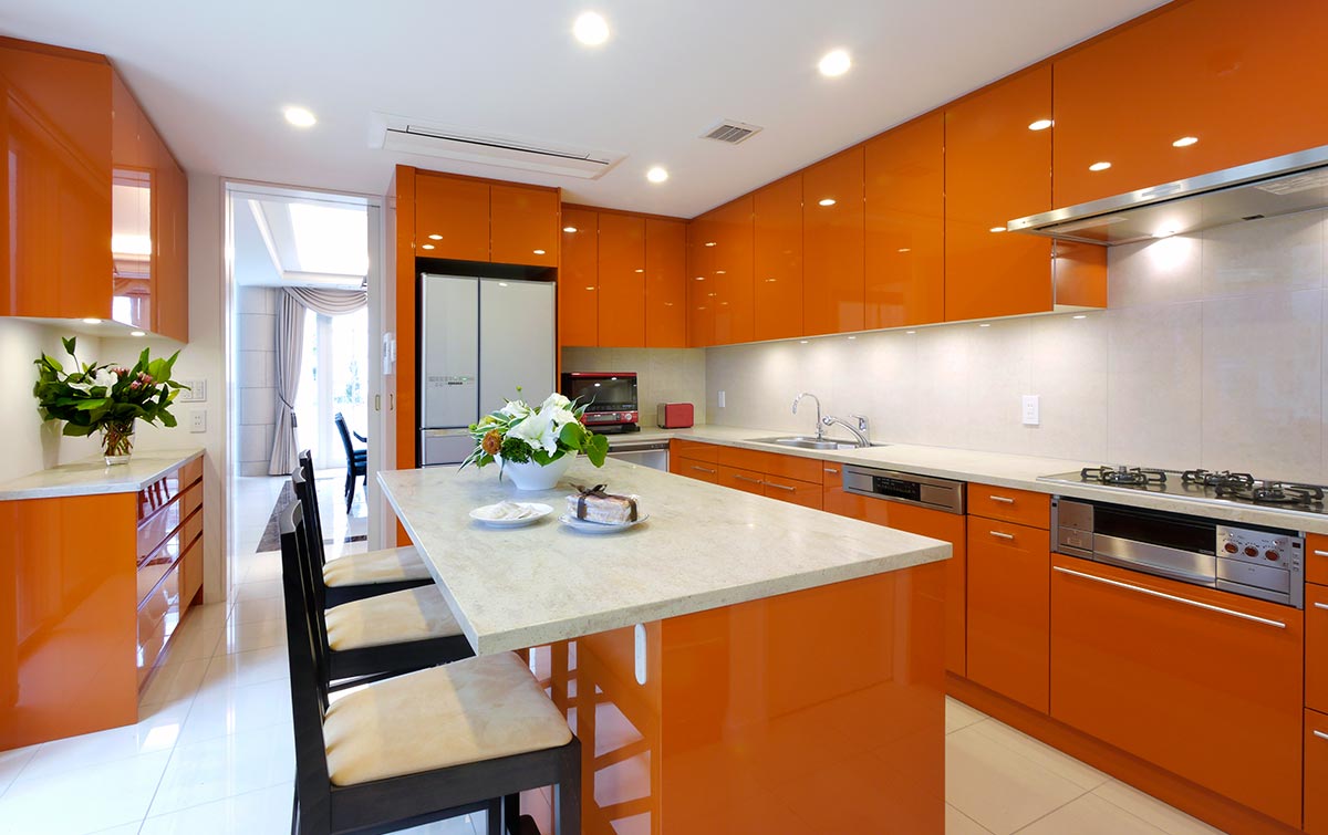 Orange kitchen design│高級住宅