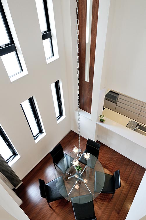 High ceiling modern dining design wood│高級住宅