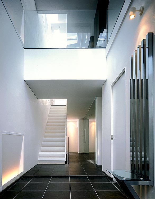High ceiling Modern entrance design│高級住宅