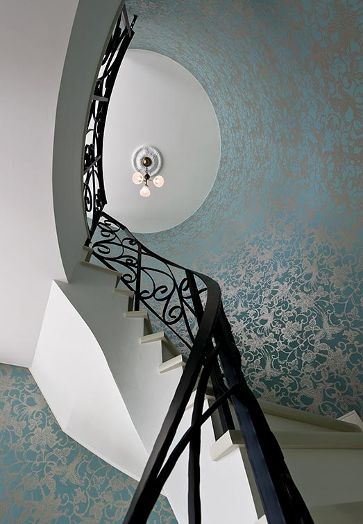 Spiral staircase design│別荘建築　階段