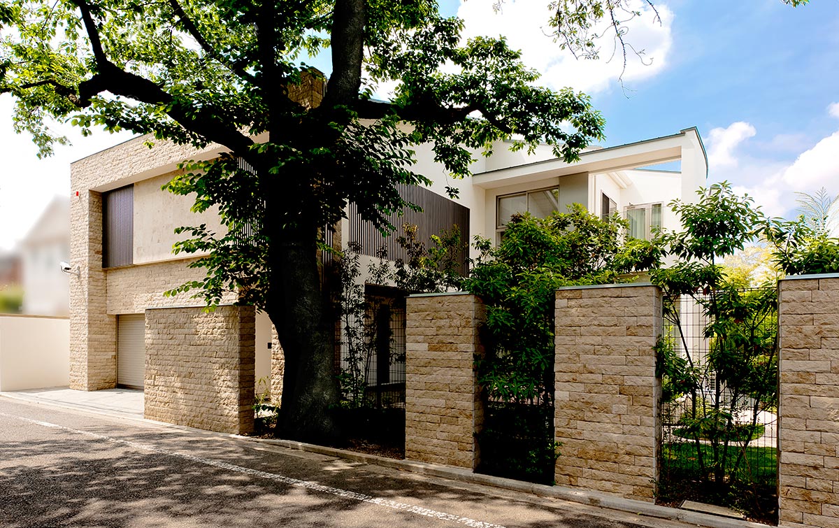 Exterior design of modern homes beige│高級住宅外観