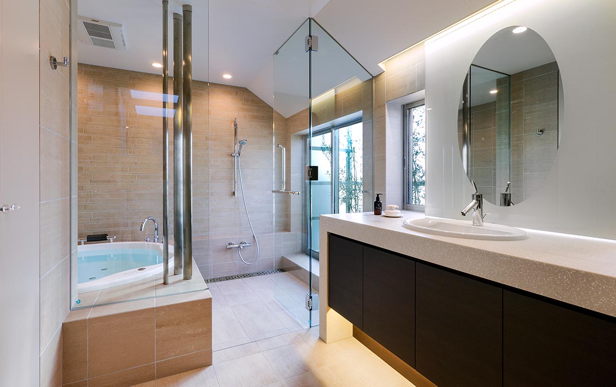 Modern bathroom design color is beige│高級住宅