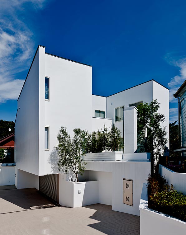 white modern house exterior design│高級住宅外観