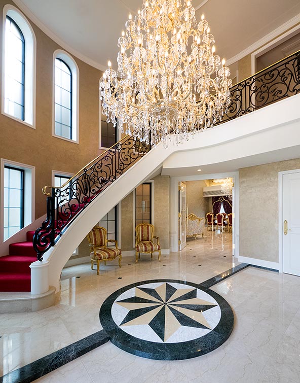 High ceiling living elegant design│高級住宅 吹き抜けのエレガントなリビング